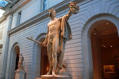 Met Highlights 12-2 European Sculpture Court - Perseus with the Head of Medusa - Antonio Canova 1804-06.jpg